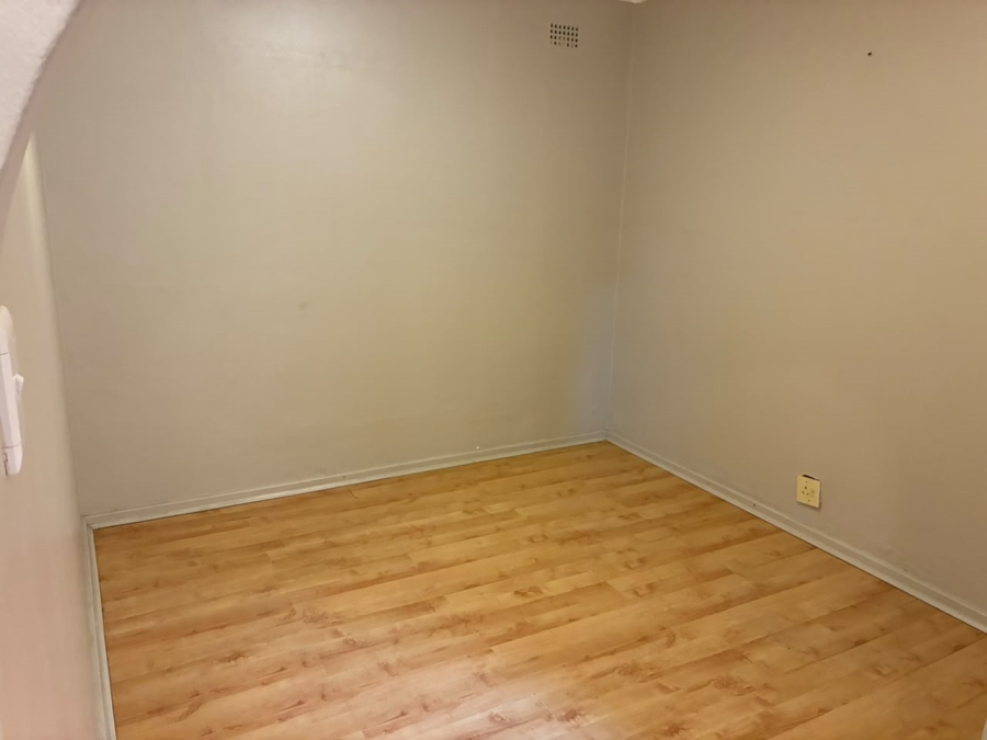 4 Bedroom Property for Sale in Fairy Glen Western Cape